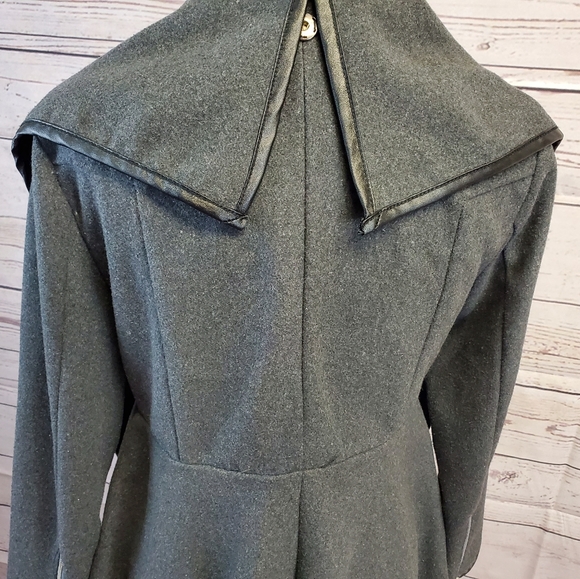 fall coat (can also be used for spring) - Picture 4 of 10